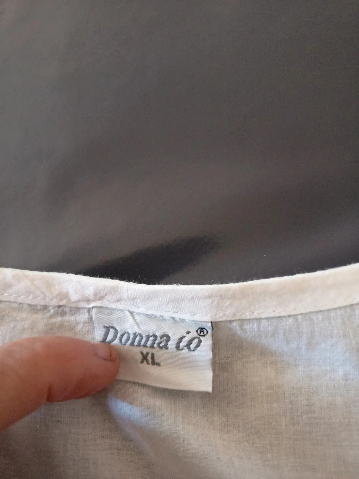 White tunic with embroidery and rhinestones – photo 5